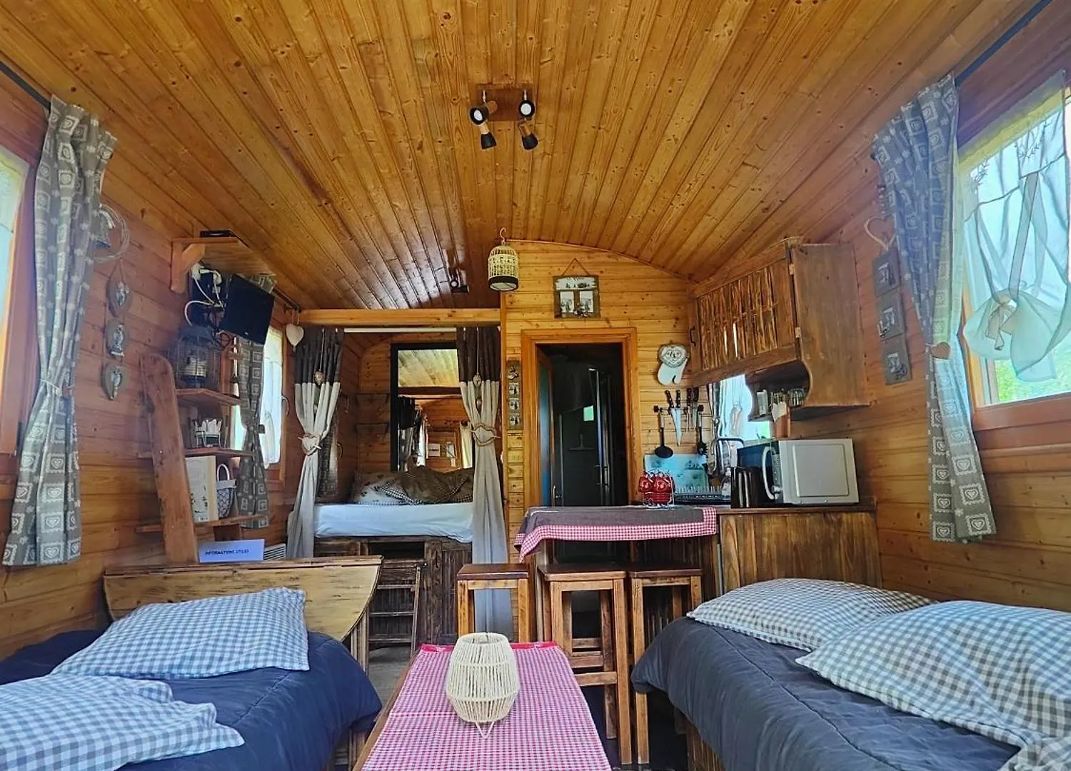 Вилла Roulotte Edelweiss Жедр 0*,